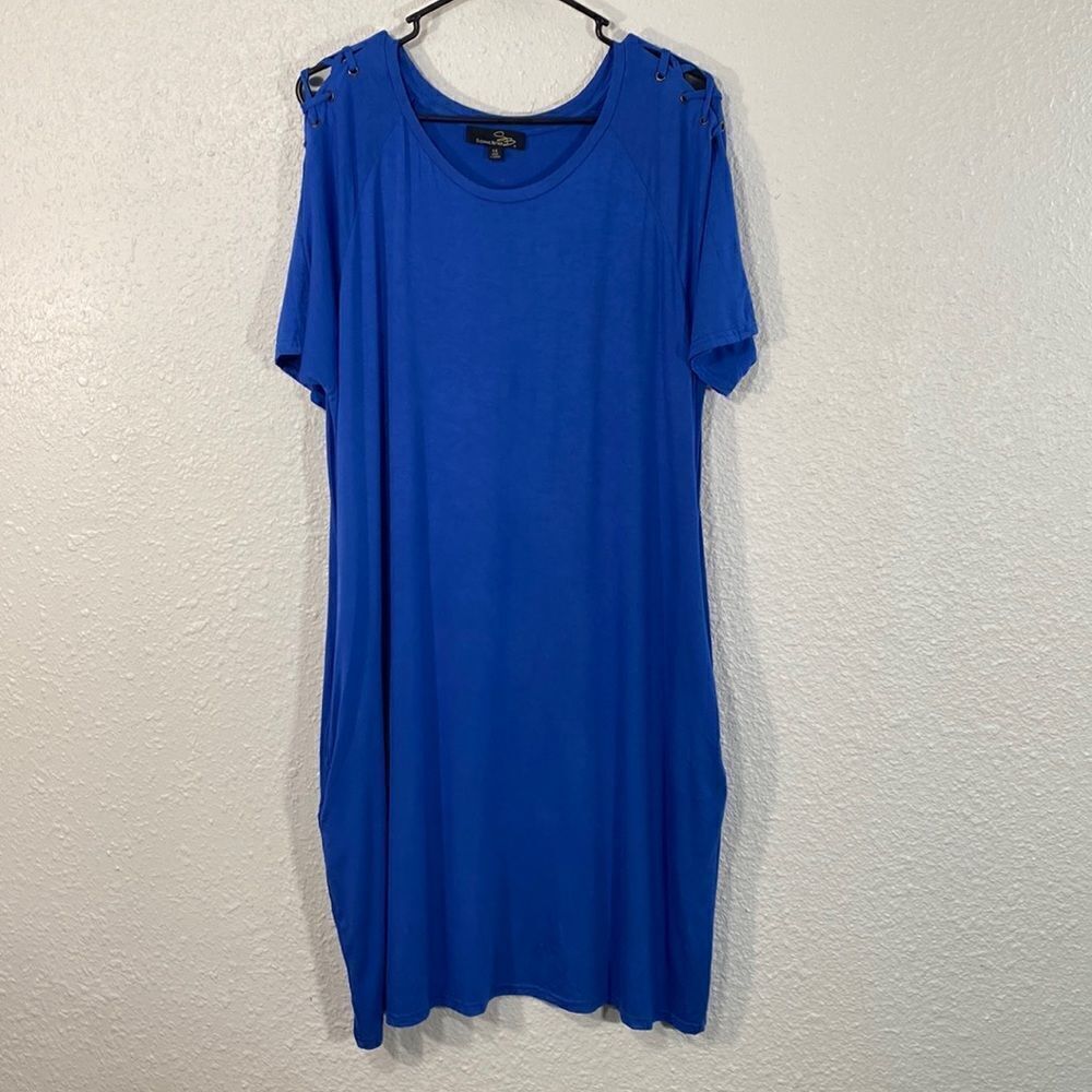 ⭐️SUZANNE BERTO OPEN SHOULDER SHEATH DRESS‎